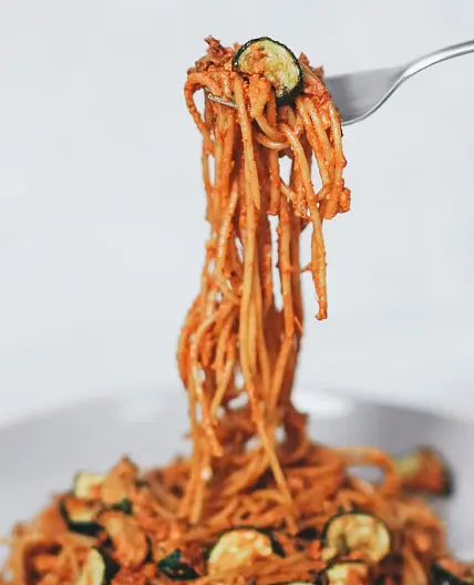 Roasted Red Pepper Pesto Pasta