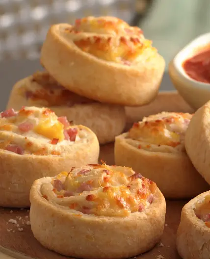 Canadian Bacon-Pineapple Pinwheels
