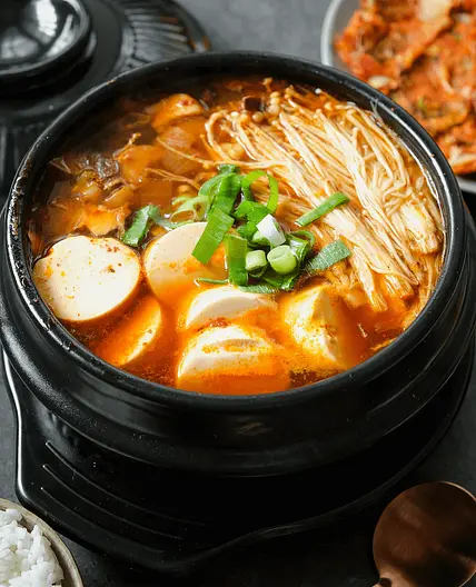 Vegan Sundubu Jjigae 순두부찌개 (Korean Soft Tofu Stew)