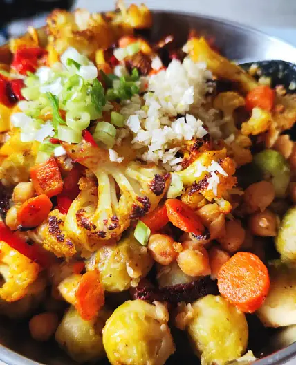 Quinoa Chickpea Salad: Quick u0026amp; Detox-Friendly Recipe