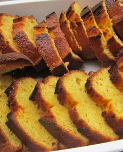 Gâteau au yaourt parfumé à l'orange