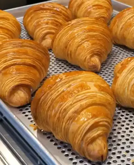 Flaky Gipfeli Recipe: A Delicious Swiss Croissant