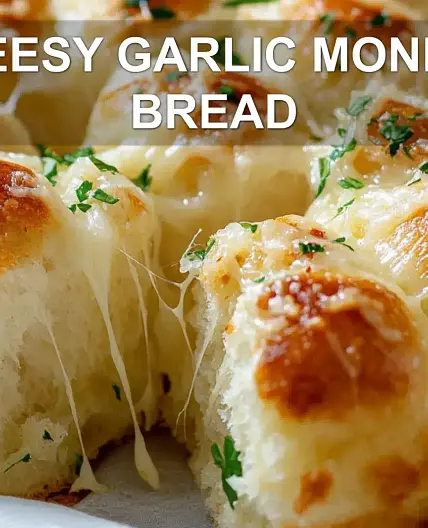 CHEESY GARLIC MONKEY BREAD