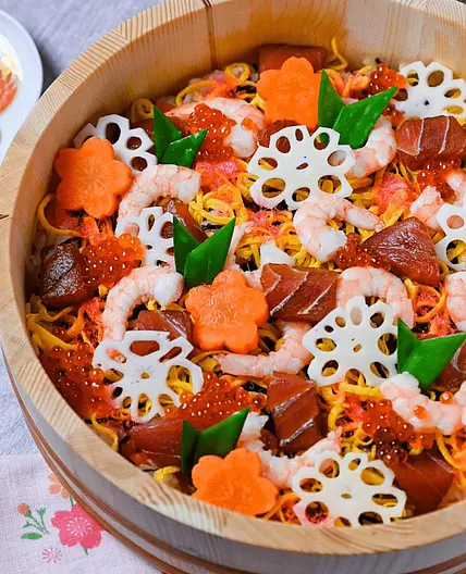 Chirashizushi (Scattered Sushi Bowl)