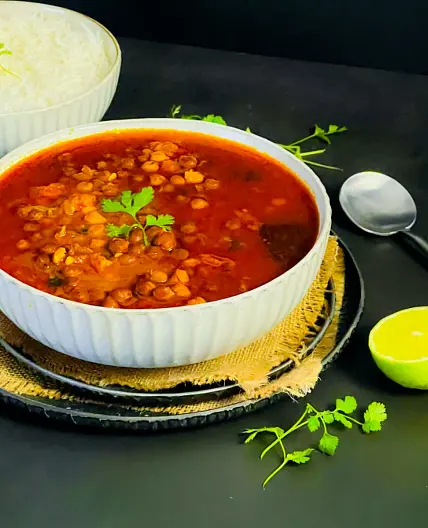 Kala Chana Curry (Black Chickpea Curry)