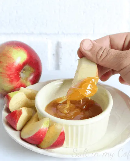 Paleo Maple Caramel Sauce