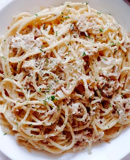 BEST and EASY Creamy Garlic Canned Tuna Pasta Recipe