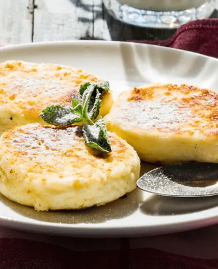 Cinnamon-Peach Cottage Cheese Pancake