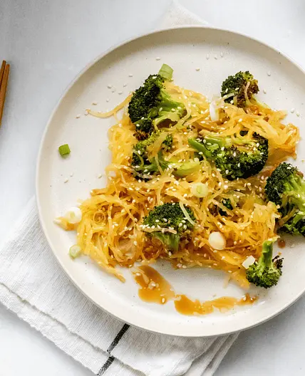 Sesame Spaghetti Squash Noodles with Broccoli