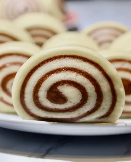 Chocolate Spiral Mantou (Chinese Chocolate Steamed Bun)