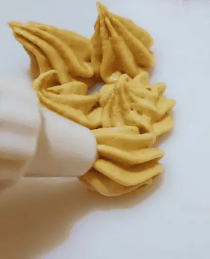 Creamy Coffee Buttercream Frosting