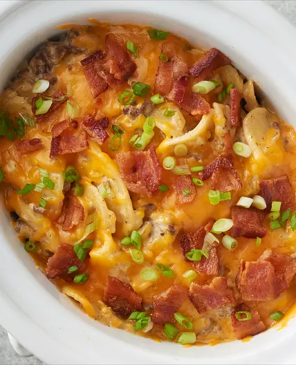 Slow-Cooker Beef and Scalloped Potatoes Casserole