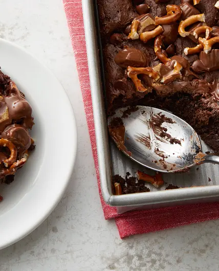 Peanut Butter Cup Dump Cake