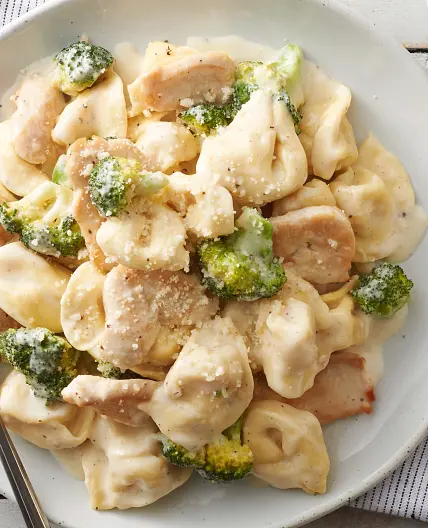 Cheesy Chicken Tortellini