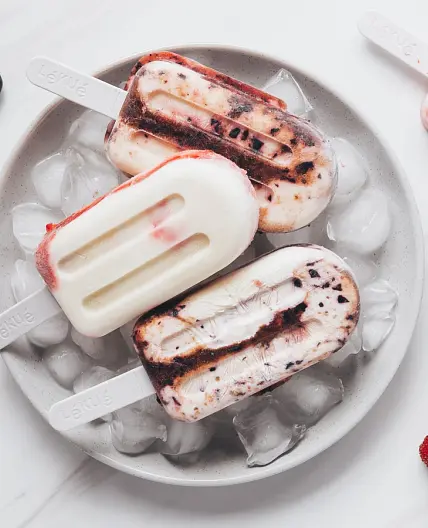 Berry Yogurt Popsicle