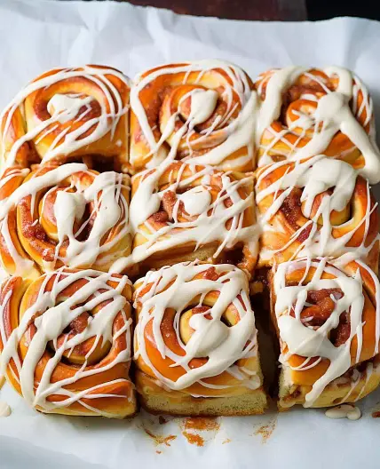 Apple Cinnamon Rolls