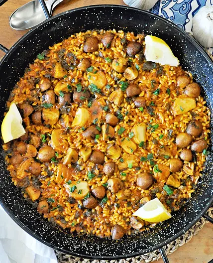 Spanish Vegan Paella with Portobello Mushrooms & Roasted Garlic