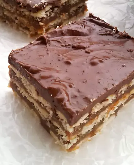 The Best Chocolate Peanut Butter Crunch Bars