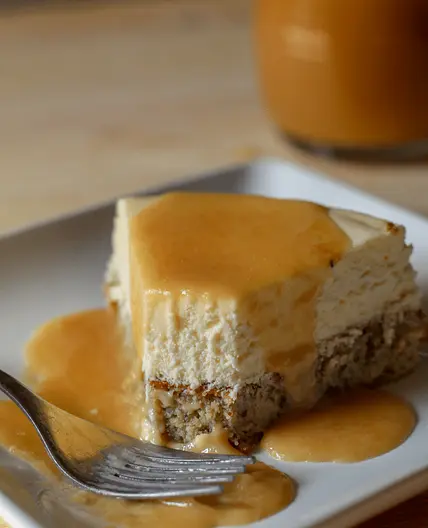 Banana Bread Bottom Cheesecake