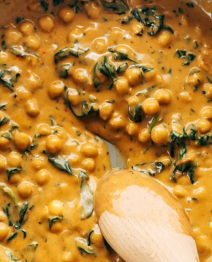Steph's Chickpea Curry with Spinach and Rice