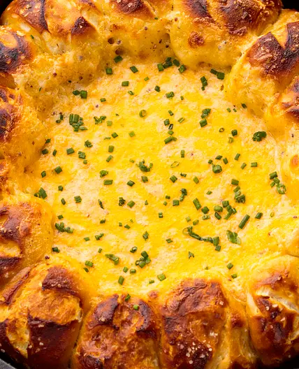 Pretzel Ring Beer Cheese Dip
