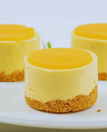 No Bake Mini Mango Cheesecakes everybody loves