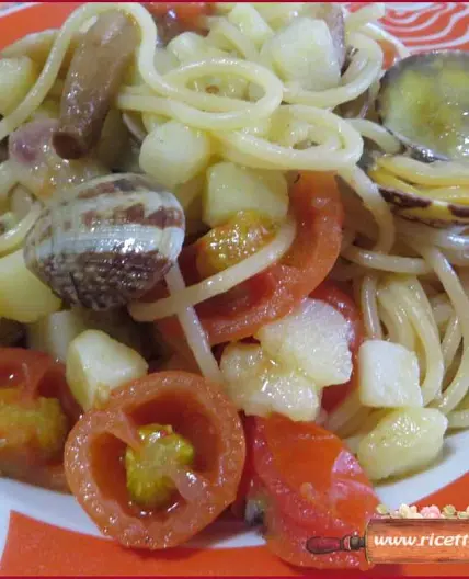 Spaghetti vongole e funghi