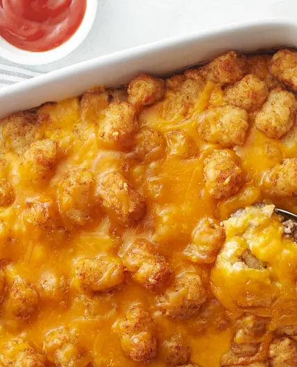Impossibly Easy Tater Tots™ Cheeseburger Casserole
