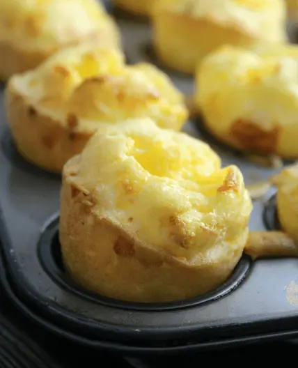 Brazilian Cheese Bread (Pão de Queijo)