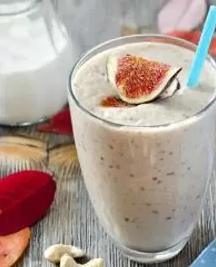 Frullato di fichi e latte di mandorla