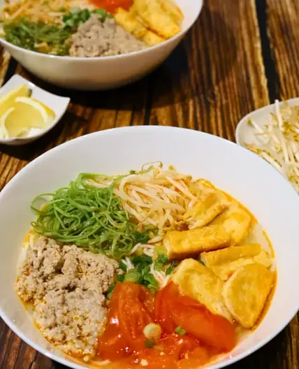 Vietnamese Crab Noodle (Bún Riêu Cua)