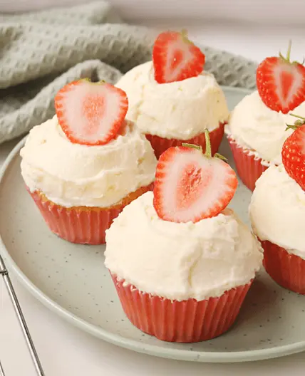 Victoria Sandwich Cupcakes