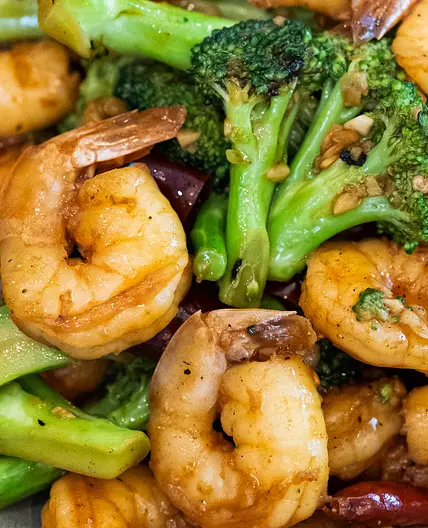 Shrimp and Broccoli Stir Fry in Garlic Sauce (西蓝花炒虾仁)