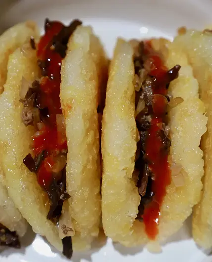 Xoi Chien Recipe (Vietnamese Fried Sticky Rice Cake)