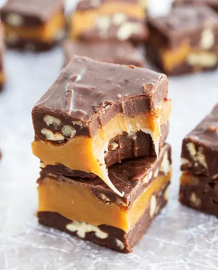 Caramel Pecan Turtle Fudge