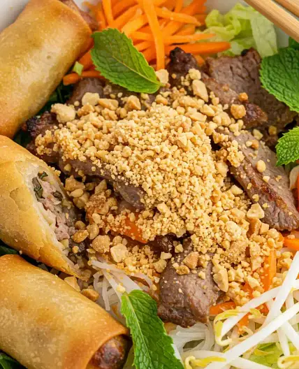 Bo bun au poulet (salade asiatique)