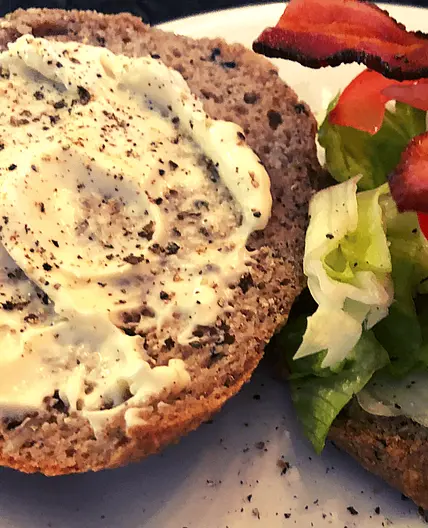 Damn Delicious Low-Carb Sandwich Rolls (Gluten & Dairy Free)