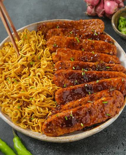 Sweet and Spicy Tempeh with Garlic Curry Noodles