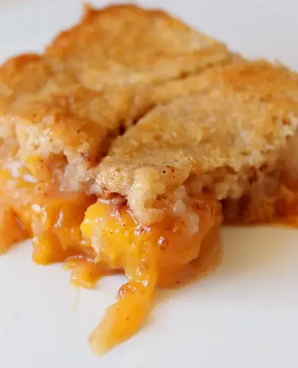 Amazing Homemade Peach Cobbler