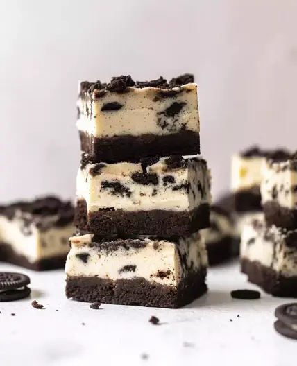 Oreo Cheesecake Bars