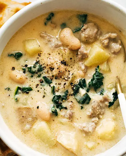 Sausage, Kale, and White Bean Soup