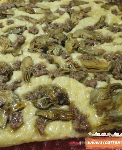 Focaccia rovesciata ai carciofi