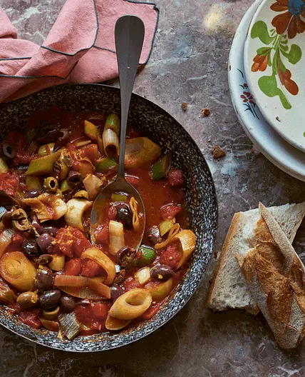 Leek stew with olives (mâncare de praz cu măsline)