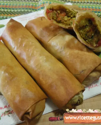 Involtini di pasta fillo sedano rosso e formaggio rosso