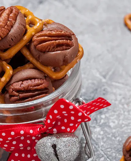 30 Easy Homemade Candies (+ Recipe Collection)