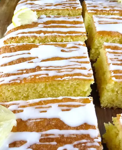 Simple Spelt Lemon Traybake with Lemon Icing