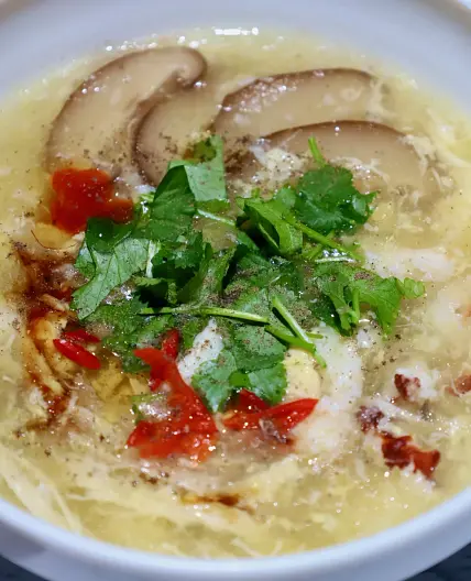 Vietnamese Crab Soup (Sup Cua)