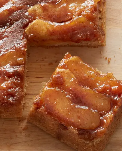Caramel-Apple Upside-Down Cake