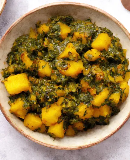 Aloo Palak (Potato & Spinach Curry)