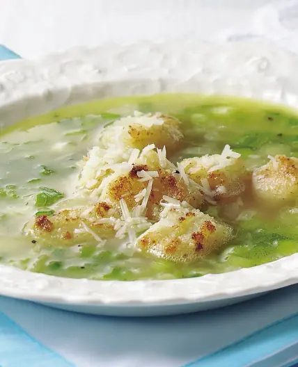 Spring Onion Soup with Garlic Croutons